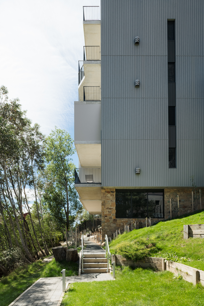 Thredbo-Black-Bear-Luxury-Residence-Exterior-02